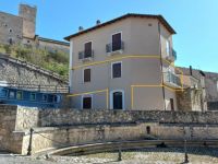 Detached house for sale in Castel del Monte (AQ)