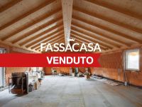 Penthouse / Attic apartment for sale in Campitello di Fassa (TN)