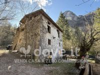 Country house / Farmhouse for sale in Roncobello (BG)