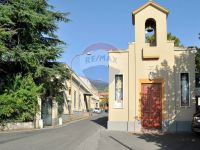 Building for sale in Zafferana Etnea (CT)