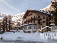 Penthouse / Attic apartment for sale in Courmayeur (AO)