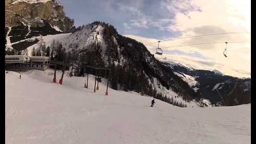 Skiing in colfosco
