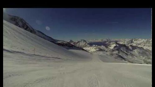 Skiing kleine matterhorn to valtournenche via la pista del ventina