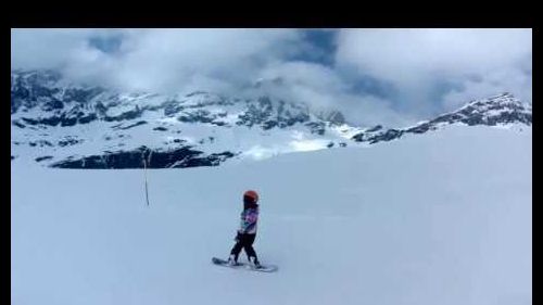 Alessio 6 anni snowboard cervinia