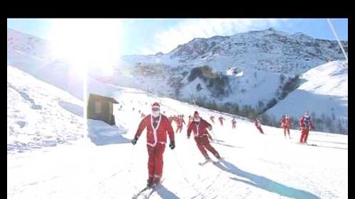 50 babbi natale in festa sulla neve di artesina