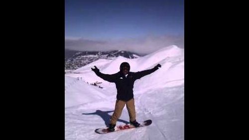 Artesina snowboarding