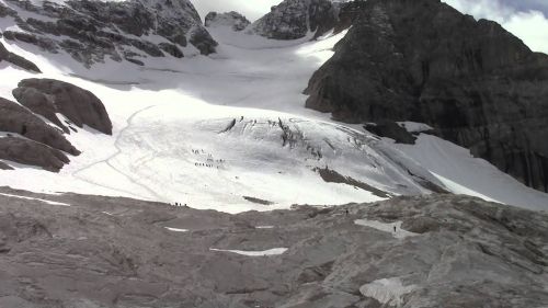 Blue 1 stubai glacier | piste view