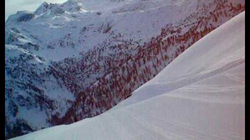 Bridgie crashes while skiing in la thuile, italy