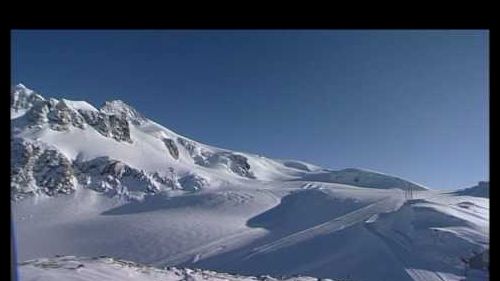 Cervinia -  dal breuil verso il plateau rosà con la nuova linea di impianti