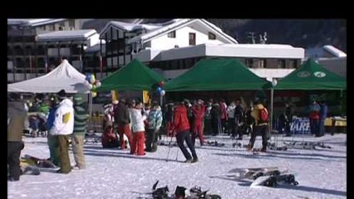 La thuile - un assegno per telethon