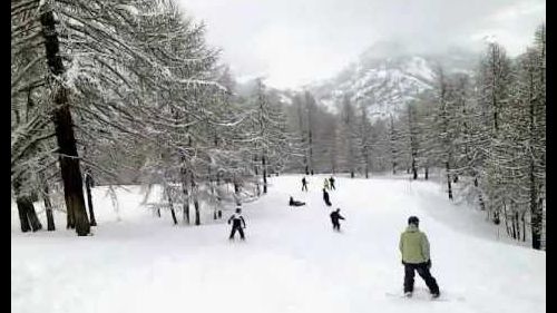 Snowboard a bardonecchia