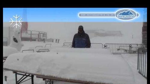 Mid-may powder skiing on the stubai glacier