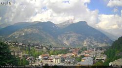 Webcam Oulx and Monte Seguret 2926 m.