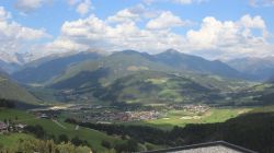 Webcam Valdaora, view of the Dolomites 1,400 m.