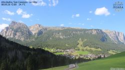 View of the village of La Villa and the Gardenaccia plateau