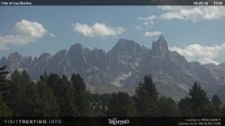 Alper Lusia towards the Pale di San Martino