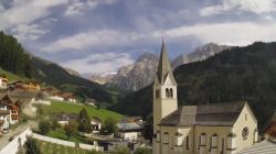Webcam Church of La Val and Monte Sasso Croce
