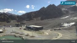 Glacier Centre 2750 m.