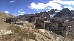 Bella Vista mountain hut 2842 m