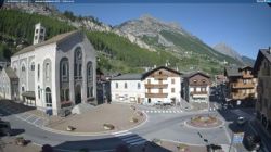 Valdidentro › Northeast: Valdidentro Tourist Office - Parish of Santa Maria Nascente