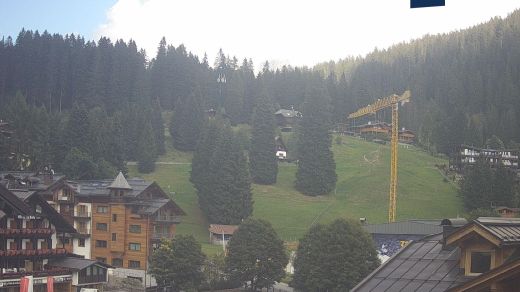 Madonna di Campiglio Center Piazza Brenta Alta - Campiglio