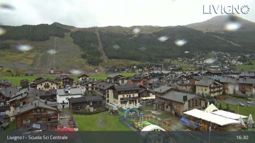 Livigno Central Ski School 1816 m.