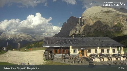 Alpe di Siusi Florianlift Summit Station 2100 m.