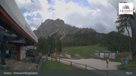 Braies Rotwand Summit Station 1920 m.