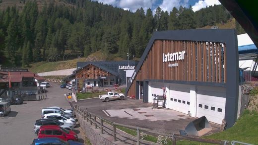 Pampeago Monte Agnello chairlift departure