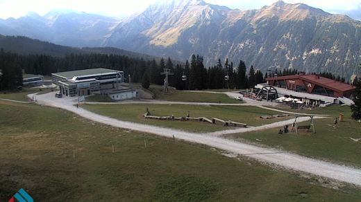 Racines Upper station