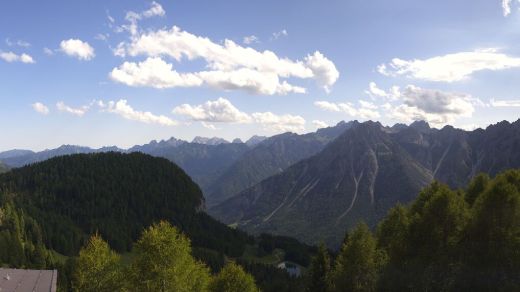 Forni di Sopra Varmost Alpine Hut 1765 m.