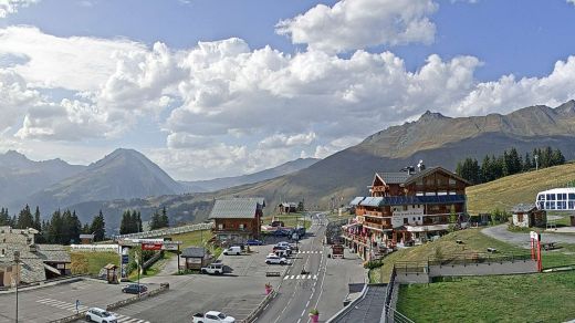La Thuile La Rosiere Lift departure