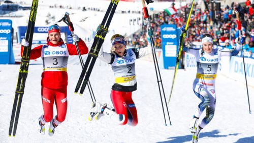 Therese Johaug triumphs in the 30 km classic Holmenkollen technique