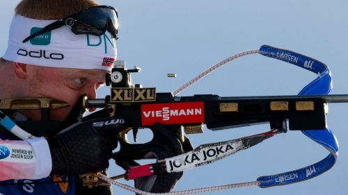 Johannes Boe imposes himself in the Sprint of Hochfilzen, Hofer fifth, Windisch seventh