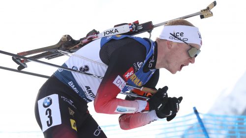 Johannes Boe wins the Sprint of Nove Mesto and approaches Martin Fourcade