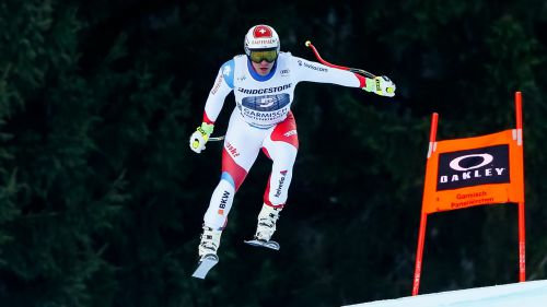 Garmisch-Partenkirchen, Beat Feuz vince la discesa libera. Dominik Paris sul podio