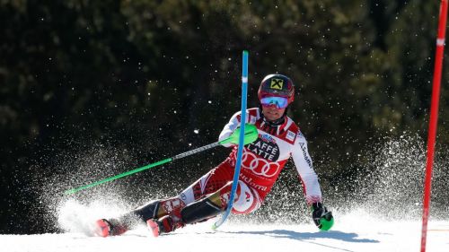 Marcel Hirscher postpones the appointment with the media: first the tests on the track, then the decision on the future