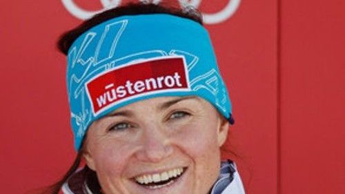 Bad Kleinkirchheim, Elisabeth Goergl wins. Lindsey Vonn off the podium
