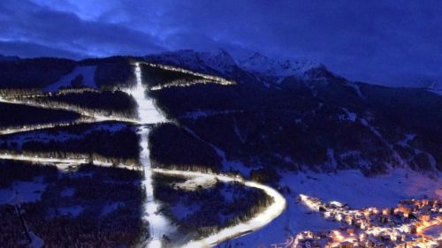 Aprica inaugura la stagione con la pista illuminata pi&ugrave; lunga d'Europa