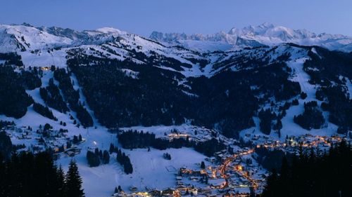 Les Gets panorama notturno