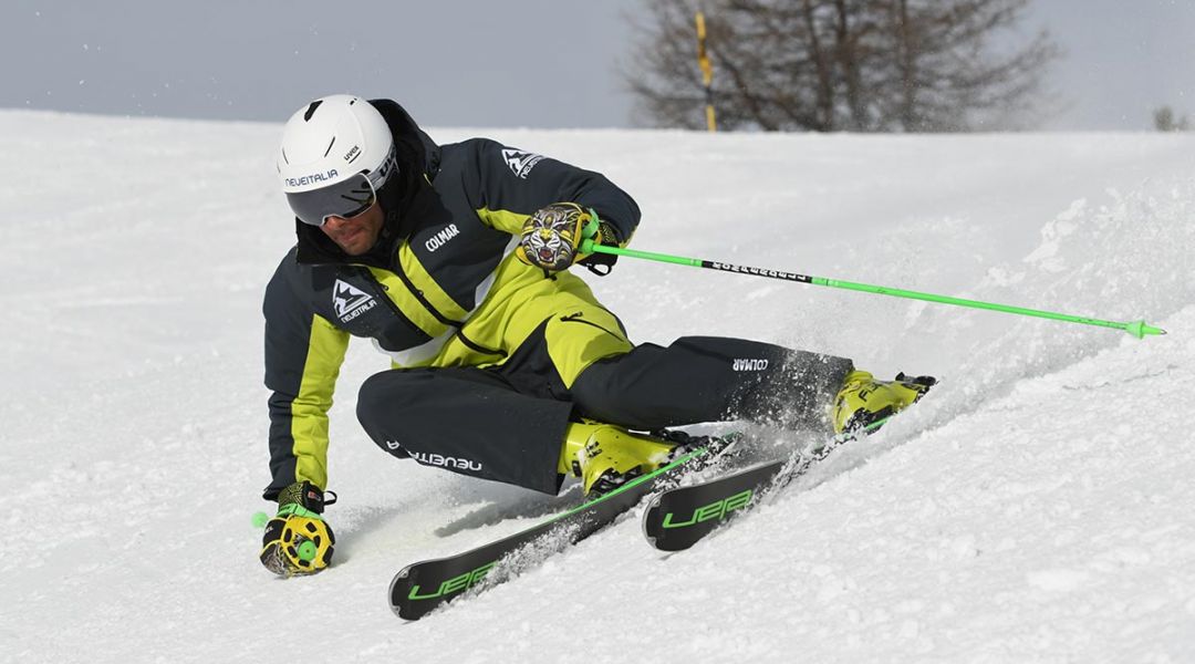 Alex Favaro al test di Elan Amphibio 18 Ti2 (2021)