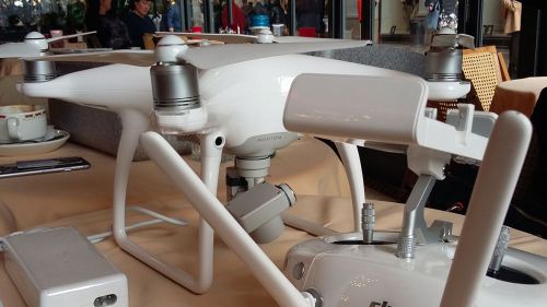DJI Phantom 4 apre una nuova era dei droni consumer per videoriprese