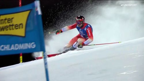 Meillard sale in cattedra a schladming: il video della sua seconda manche perfetta