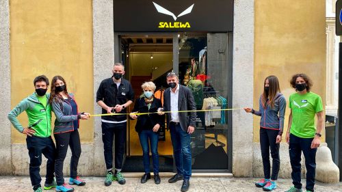A new Salewa Store inaugurated in Verona. It is the 32nd shop of the Oberalp group in Italy