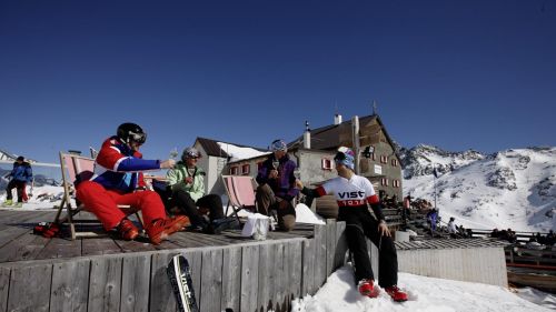 In June 2015 returns the Summer Skiing in Val Senales