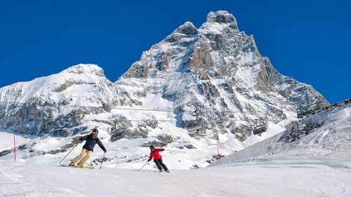Sci ai piedi del Cervino