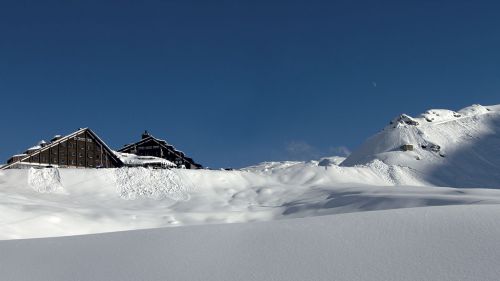 Con la dama bianca che ricopre il Passo dello Stelvio si aprono le prenotazioni per Pirovano Winter Party