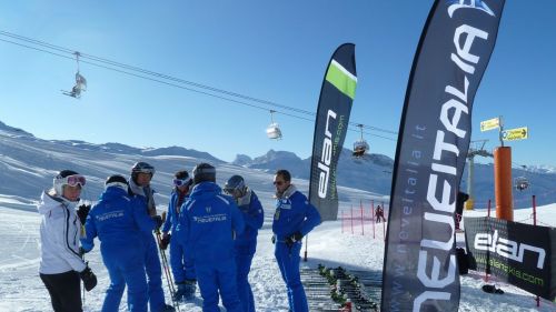 Elan, ski-testing of the top models of the innovative 2011-12 and Amphibia