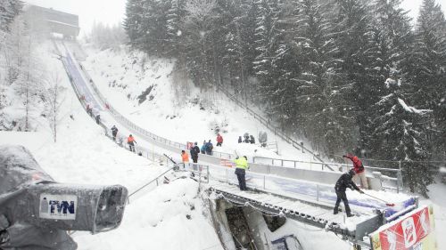 La Coppa del Mondo pronta per le uniche gare di volo della stagione. [Presentazione Tauplitz]