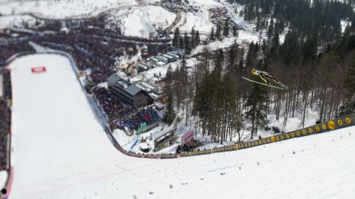 Ufficiale: niente prove di volo a Planica nel 2014. Ci saranno le donne.
